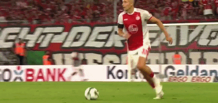 多特客场1-0红白埃森晋级，吉拉西一击制胜，本塞拜尼助攻