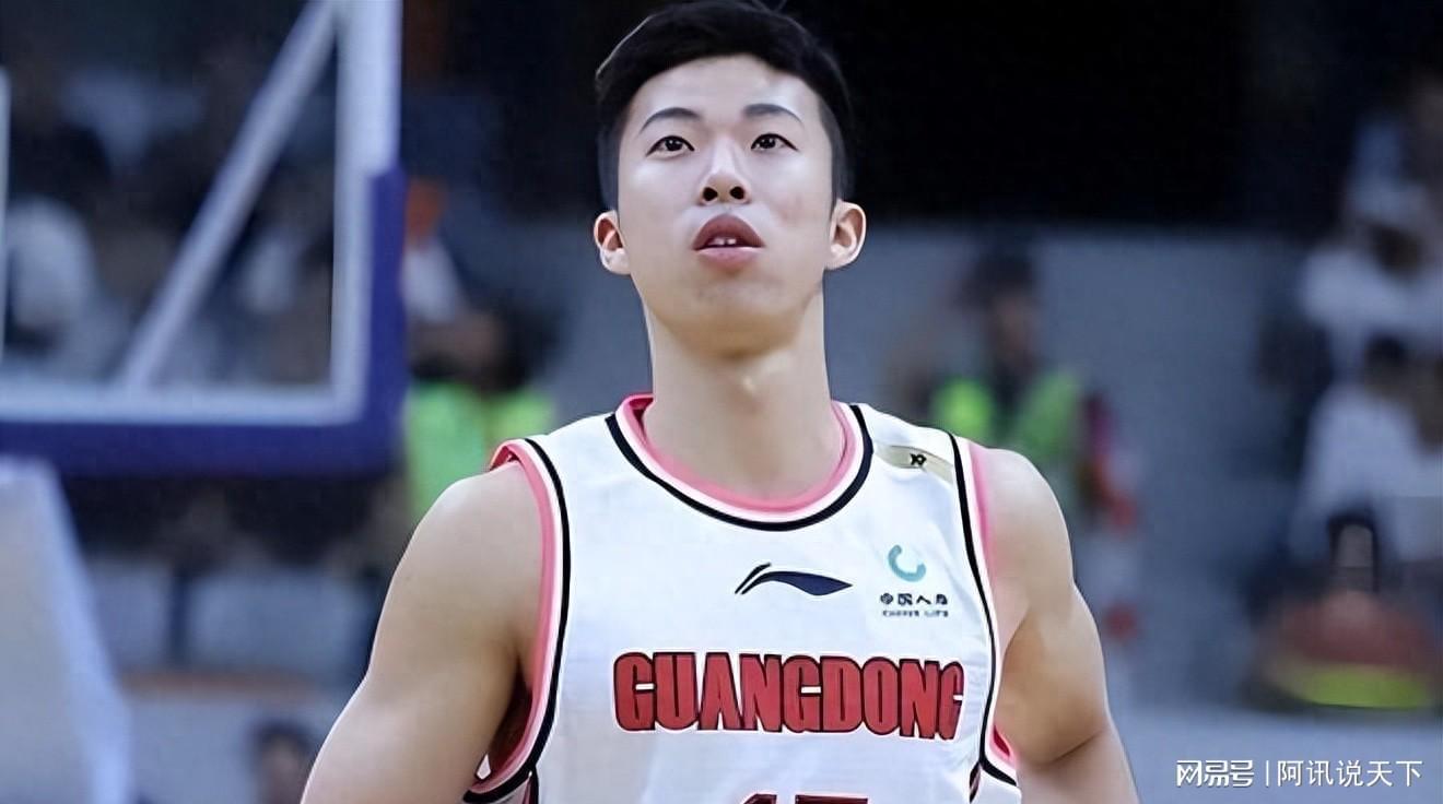 pp电子-26岁就选择退役!广东宏远小将转型为教练,辅佐杜锋