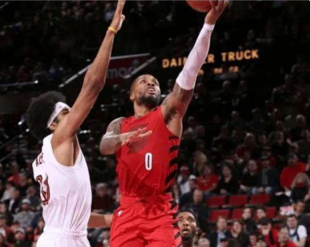 pp电子-生涯第13个50+难救主 利拉德却对开拓者依然乐观