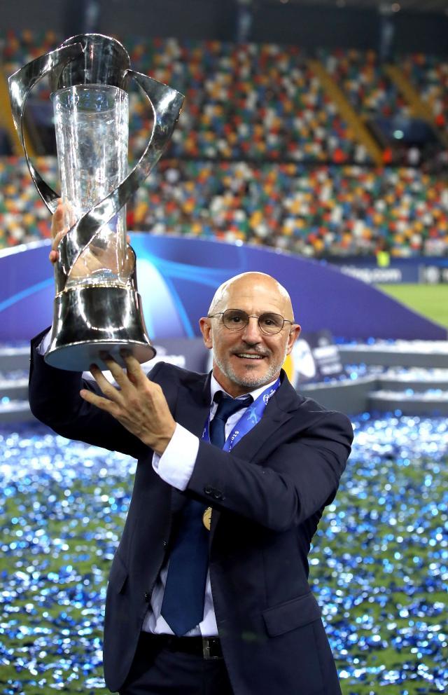 1670509868051066201.jpg pp电子-起底西班牙新帅:国青耕耘十载,斗牛士版索斯盖特