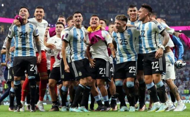 pp电子-“弃子军团”登决赛殿，豪门放逐经历成就梅西及伙伴