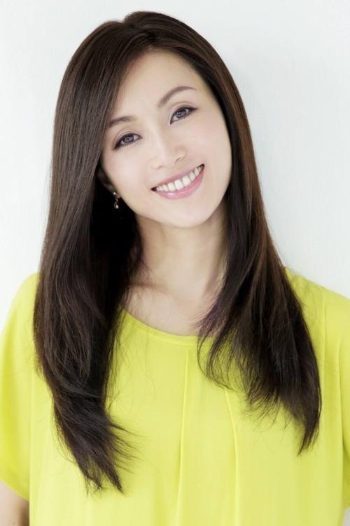 pp电子-堕落的“清纯女星”酒井法子,这张腿间蝴蝶背后,隐藏着的故事